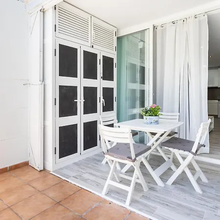 Apartment Home2book Cozy Pool & Terrace Apartment, Arona *