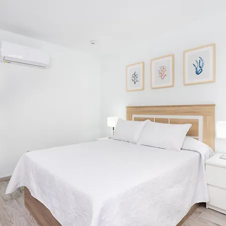Home2book Cozy Pool & Terrace Apartment, Arona *